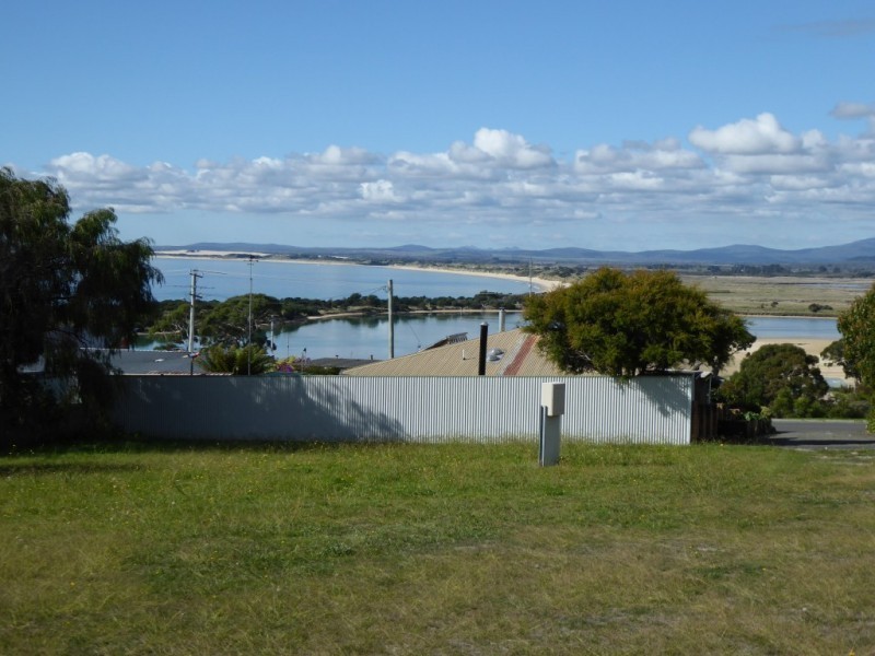 28 Emma Street, Bridport TAS 7262