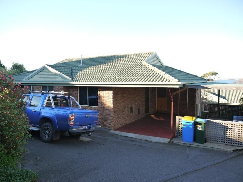 1/21 Emma Street, Bridport TAS 7262