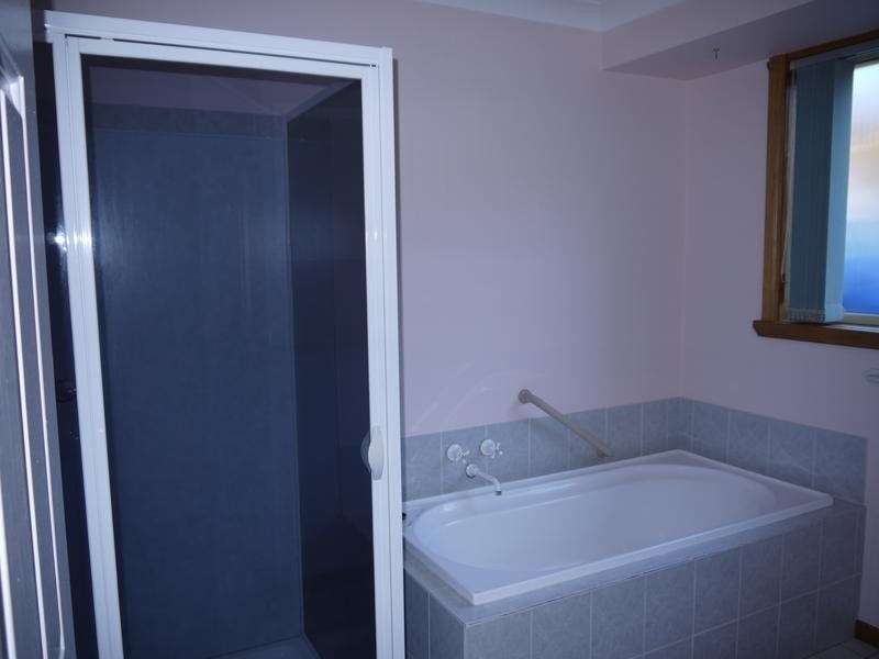 1/21 Emma Street, Bridport TAS 7262