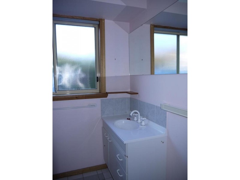 1/21 Emma Street, Bridport TAS 7262