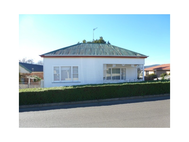 10 Alfred Street, Scottsdale TAS 7260