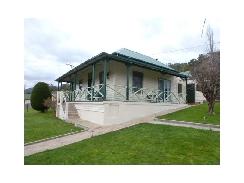 Bell Street, Derby TAS 7264