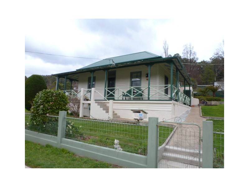 Bell Street, Derby TAS 7264