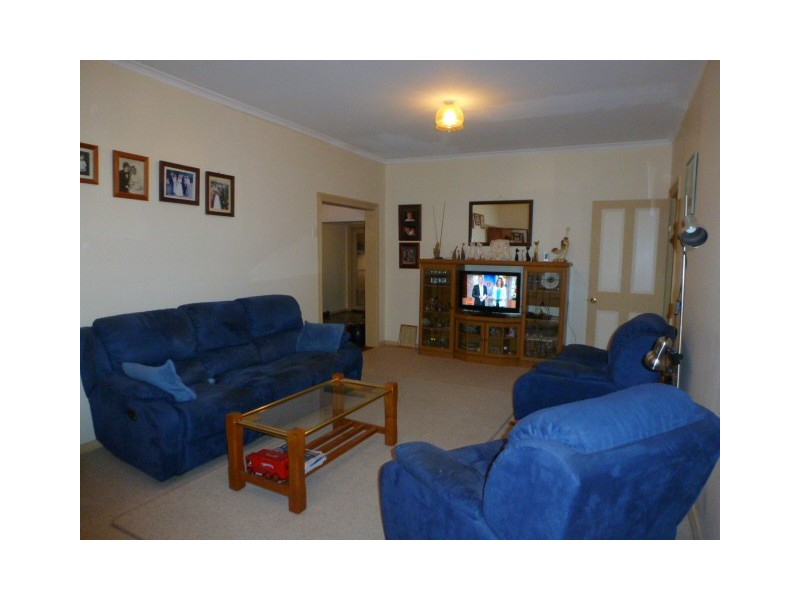 Bell Street, Derby TAS 7264