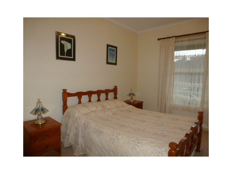 Bell Street, Derby TAS 7264