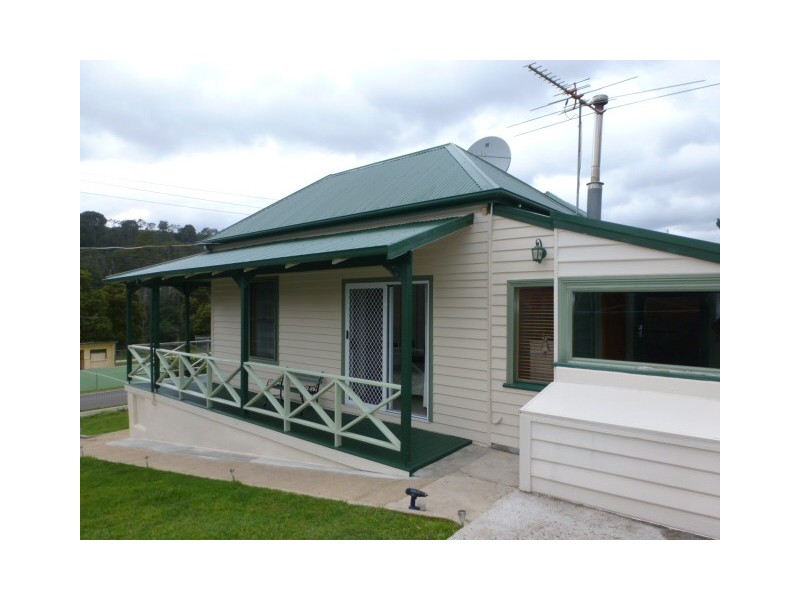 Bell Street, Derby TAS 7264