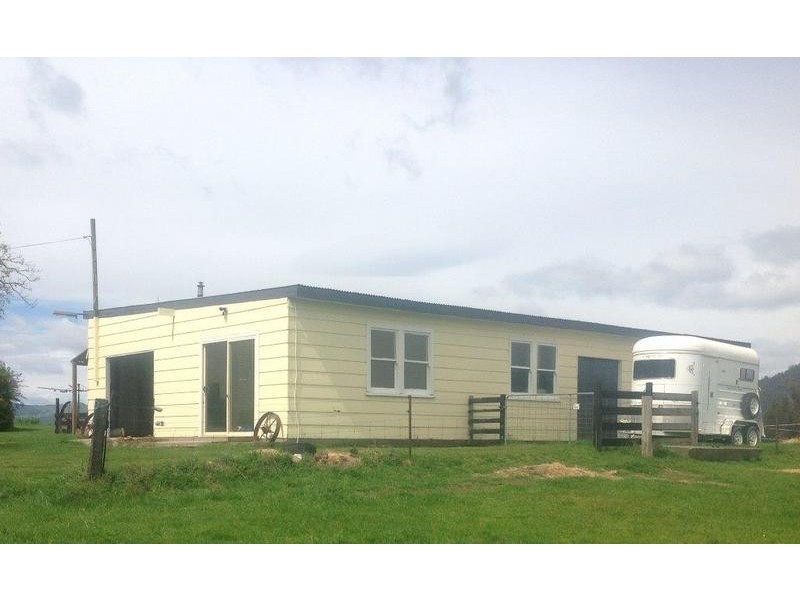 111 Snake Track, Legerwood TAS 7263