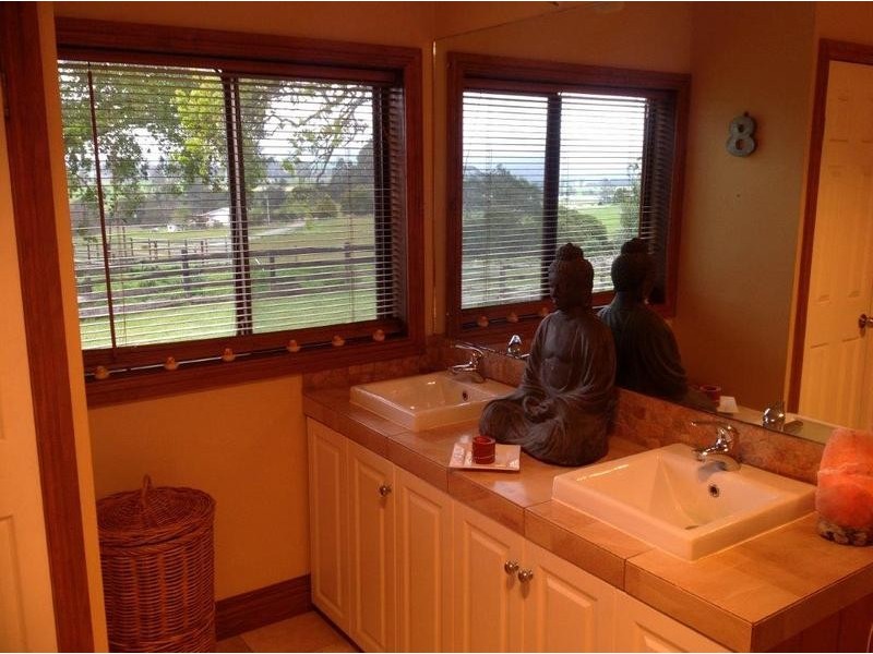 111 Snake Track, Legerwood TAS 7263