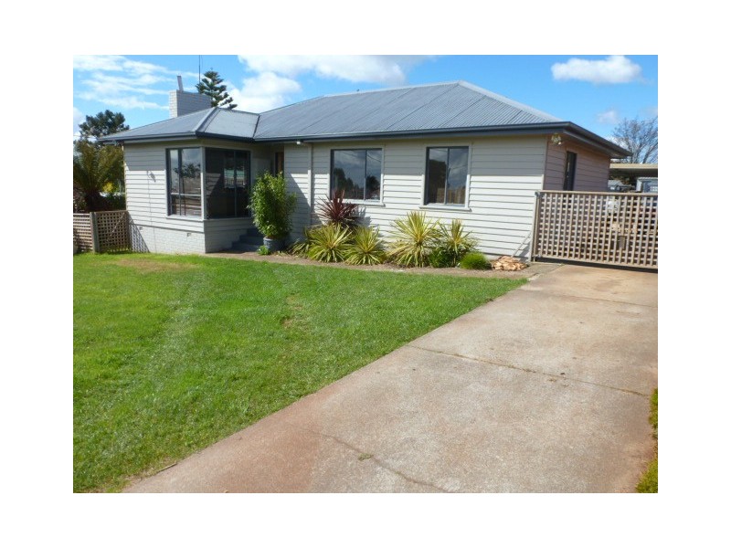 17 Elizabeth Street, Scottsdale TAS 7260