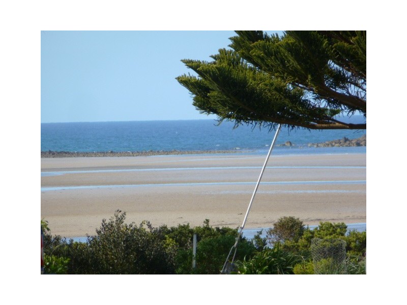 30-32 Tomahawk Drive, Tomahawk TAS 7262