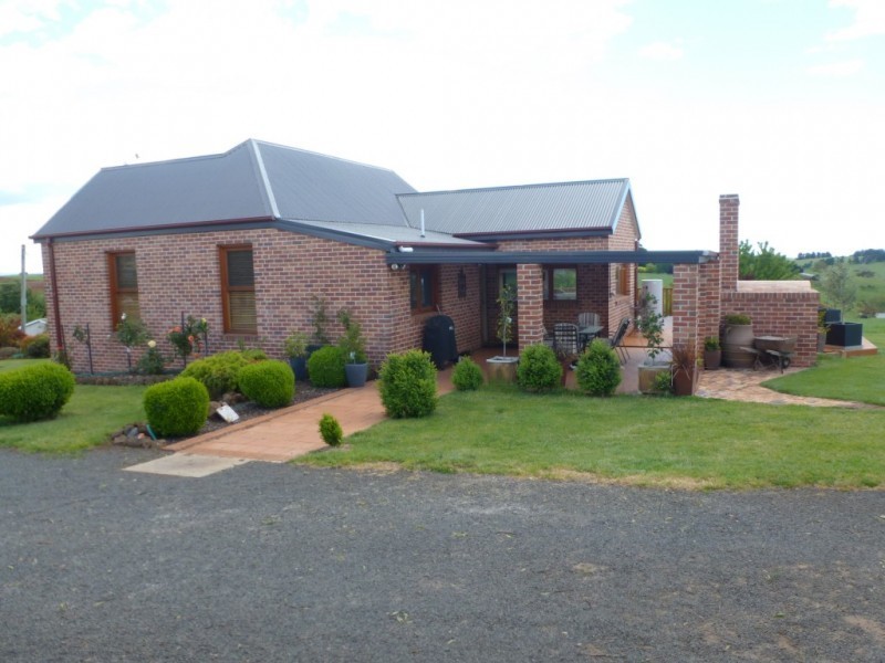 8 Thomas Street, Scottsdale TAS 7260