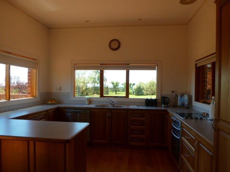 8 Thomas Street, Scottsdale TAS 7260