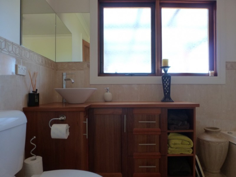 * Thomas Street, Scottsdale TAS 7260