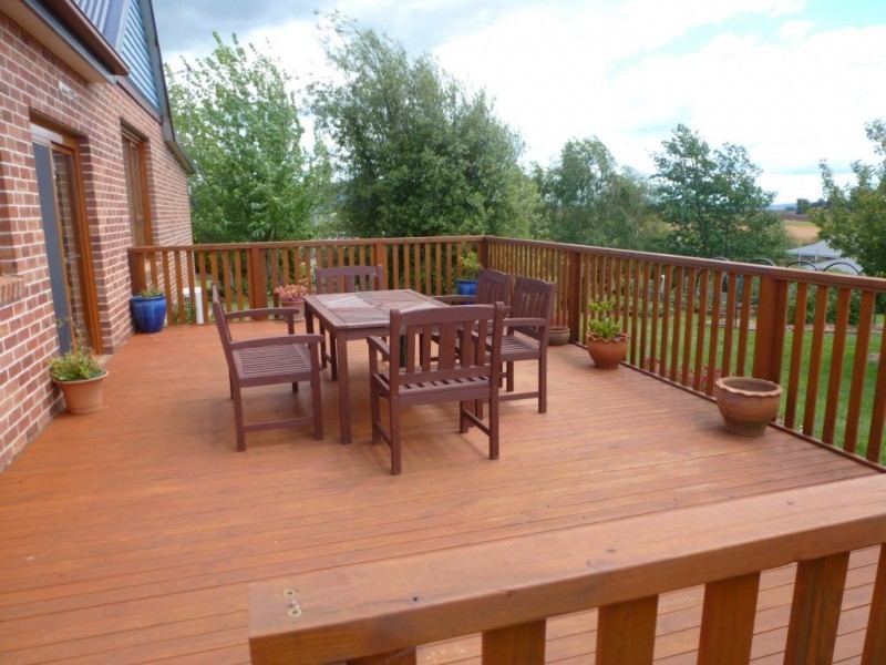 * Thomas Street, Scottsdale TAS 7260