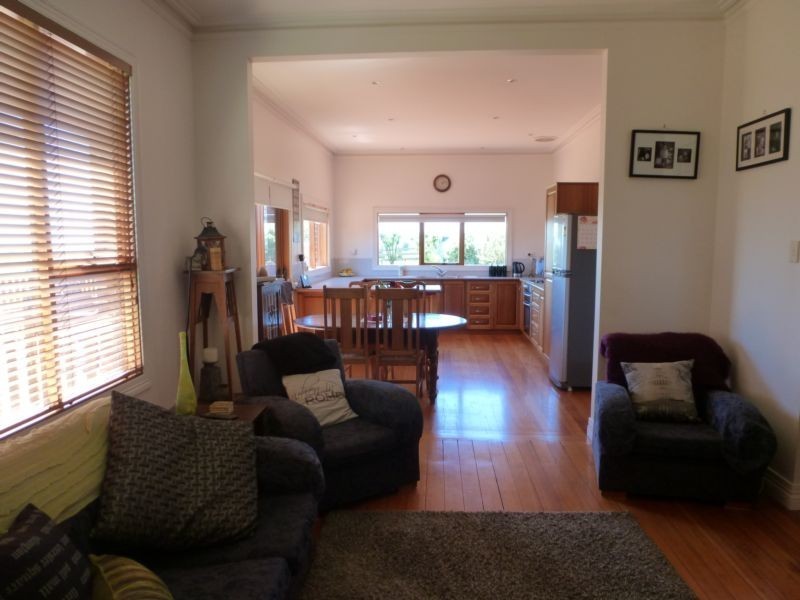 8 Thomas Street, Scottsdale TAS 7260