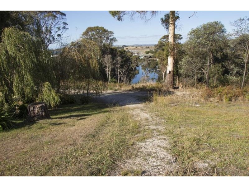 2/4 Bridview Place, Bridport TAS 7262