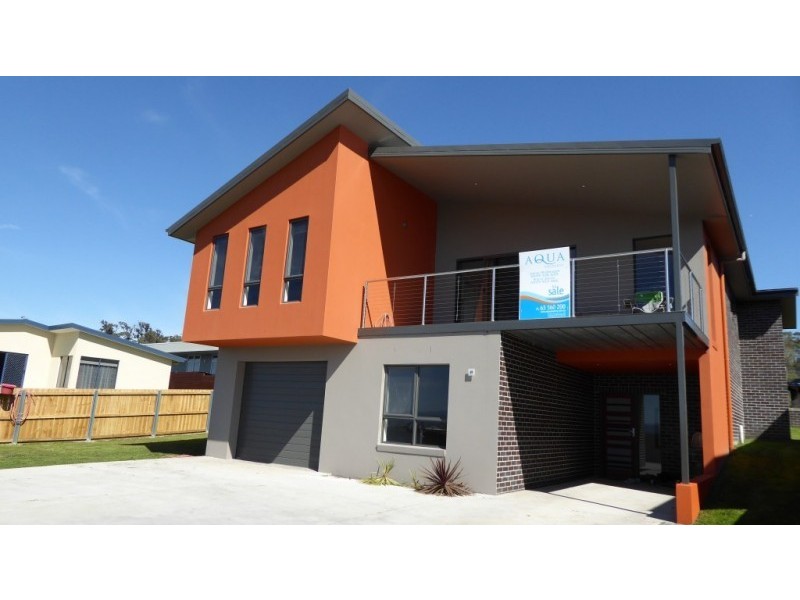 6 Flinders Lane, Bridport TAS 7262