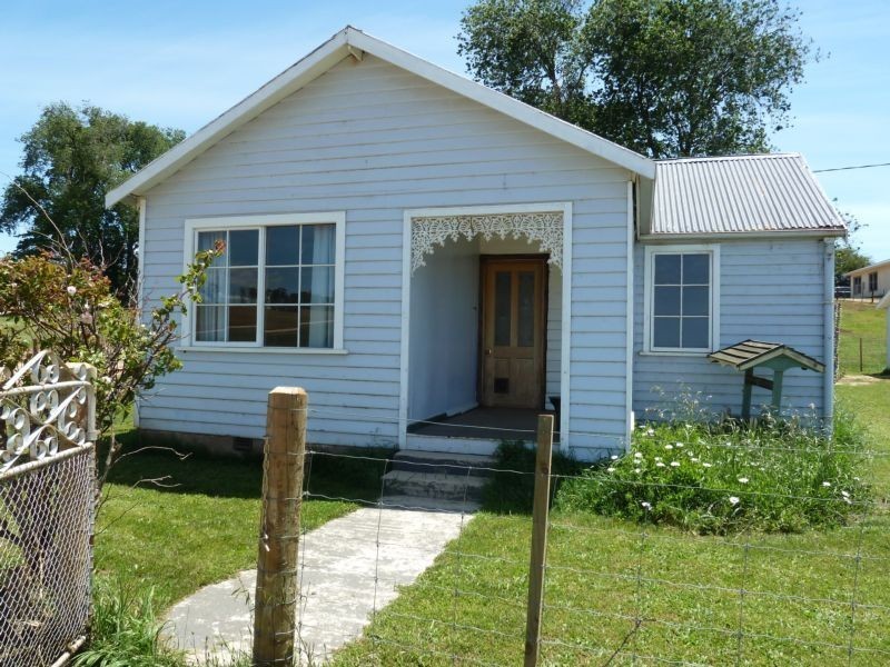 * Ferny Hill Road, Bridport TAS 7262