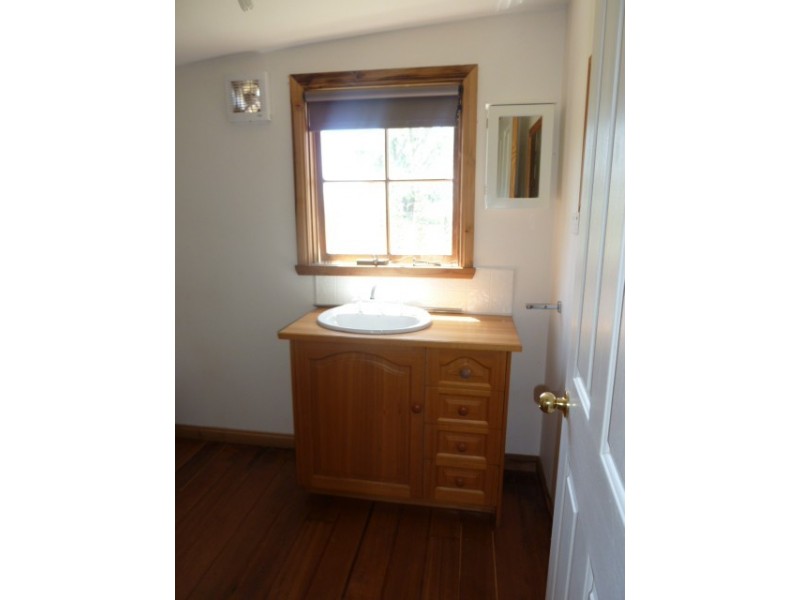 * Ferny Hill Road, Bridport TAS 7262