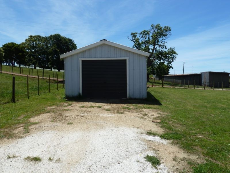 * Ferny Hill Road, Bridport TAS 7262