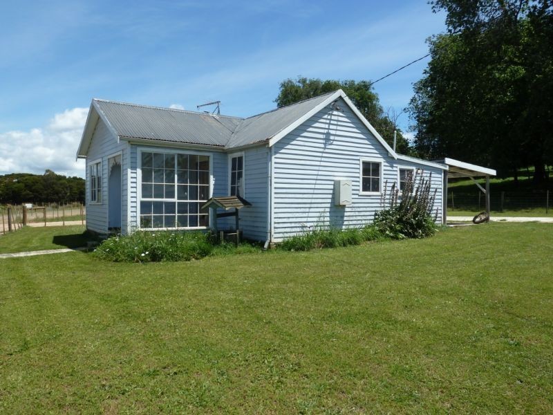 * Ferny Hill Road, Bridport TAS 7262