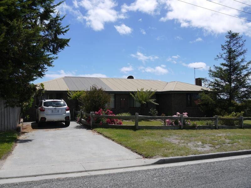 12 Anderson Street, Bridport TAS 7262