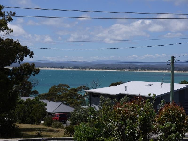 123 Westwood Street, Bridport TAS 7262