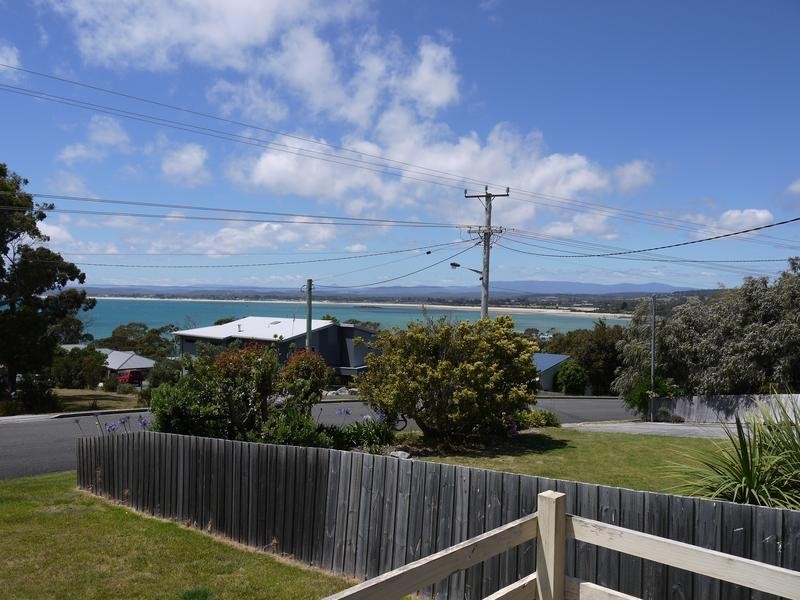 123 Westwood Street, Bridport TAS 7262