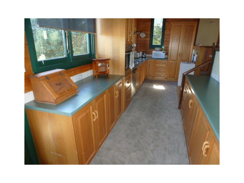 * Banca Road, Winnaleah TAS 7265