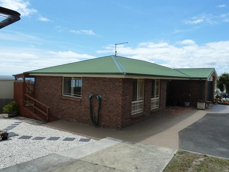 2/34 Frances Street, Bridport TAS 7262