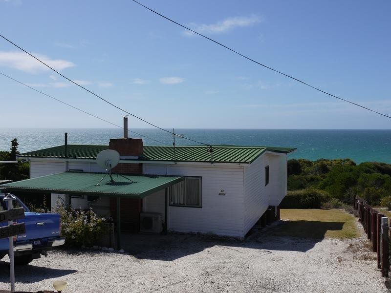14 Hurst Street, Lulworth TAS 7252