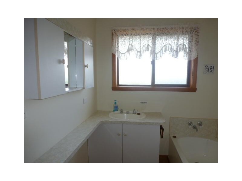 2/15 Hedley Street, Scottsdale TAS 7260