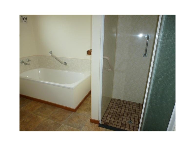 2/15 Hedley Street, Scottsdale TAS 7260