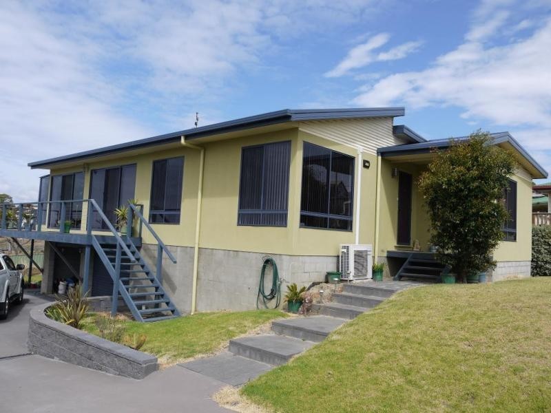 17 Barnett Crescent, Bridport TAS 7262