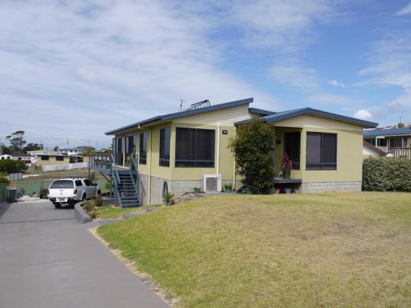 17 Barnett Crescent, Bridport TAS 7262