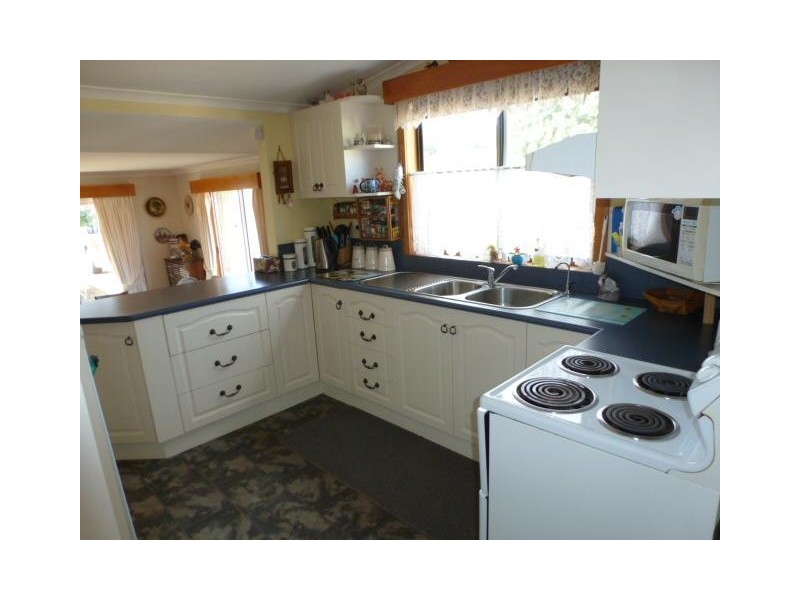 10 Edwards Place, Branxholm TAS 7261