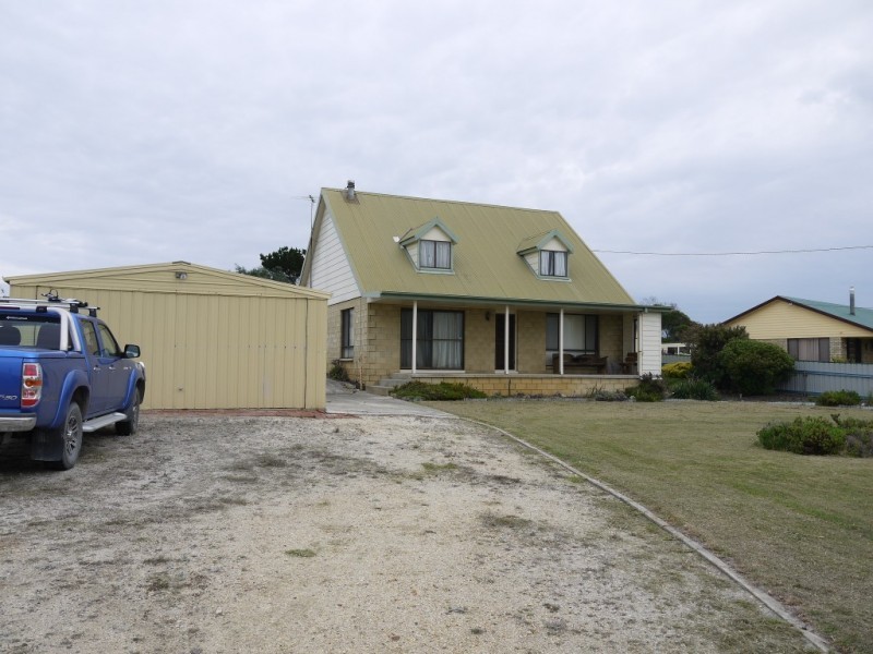 20 Carins Close, Tomahawk TAS 7262