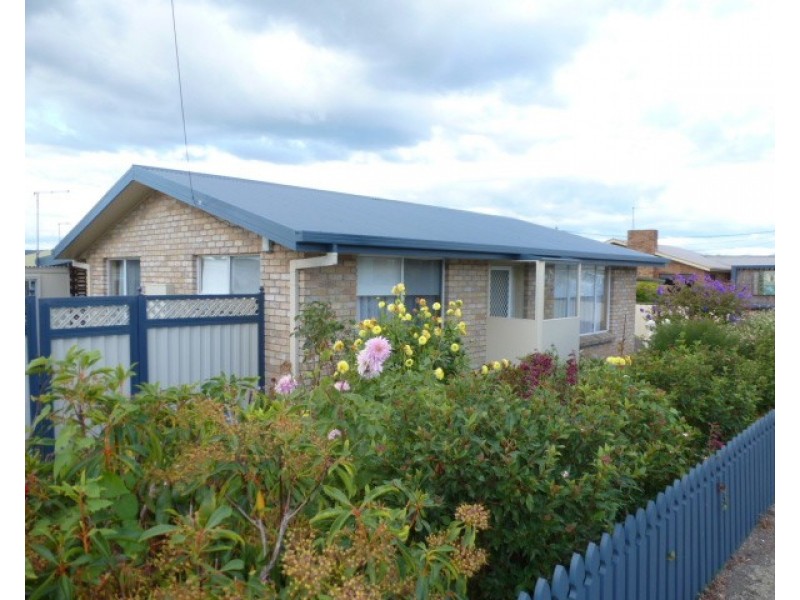 1/9 Hedley Street, Scottsdale TAS 7260