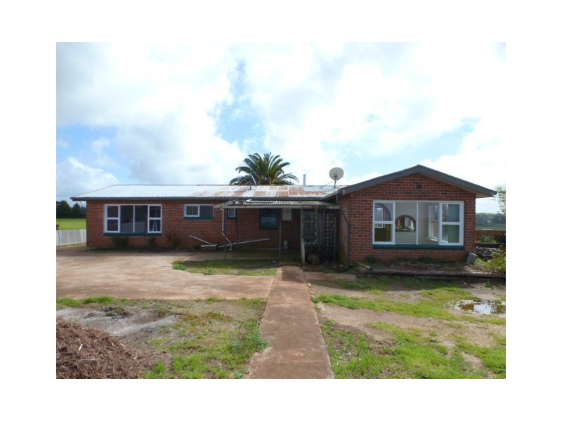 ** Racecourse Road, Winnaleah TAS 7265