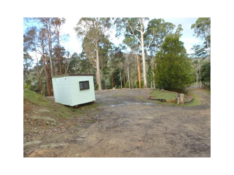 ** Burns Road, Wyena, Lilydale TAS 7268