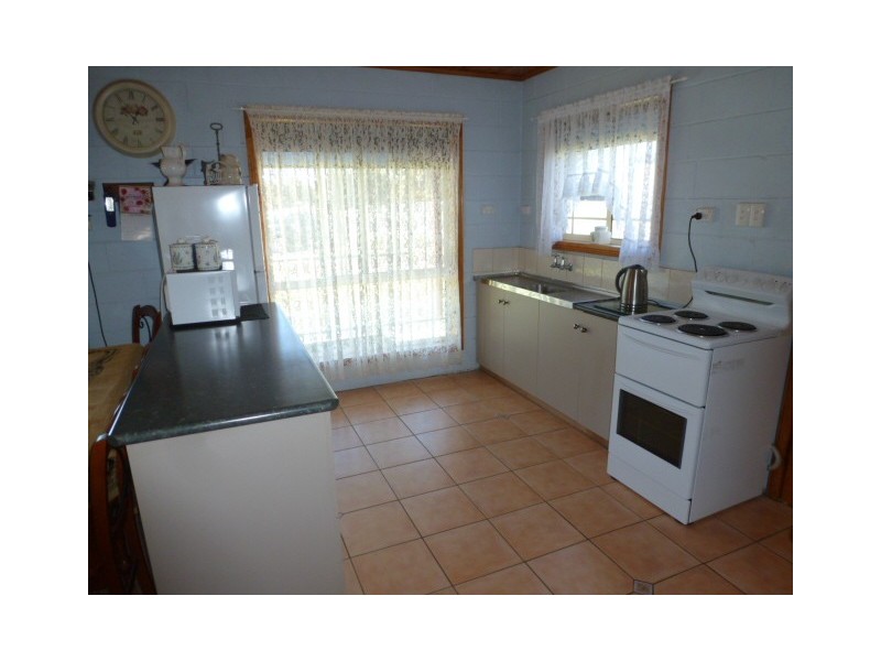 8 Swan Street, Musselroe Bay TAS 7264