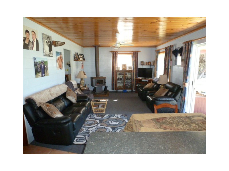 8 Swan Street, Musselroe Bay TAS 7264