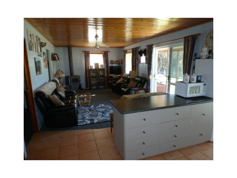 8 Swan Street, Musselroe Bay TAS 7264