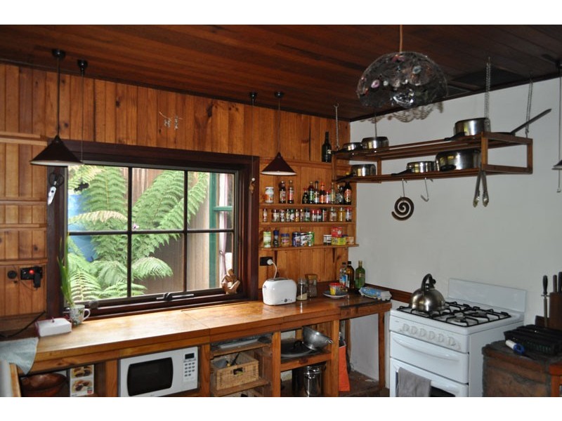 * Banks Road, Derby TAS 7264