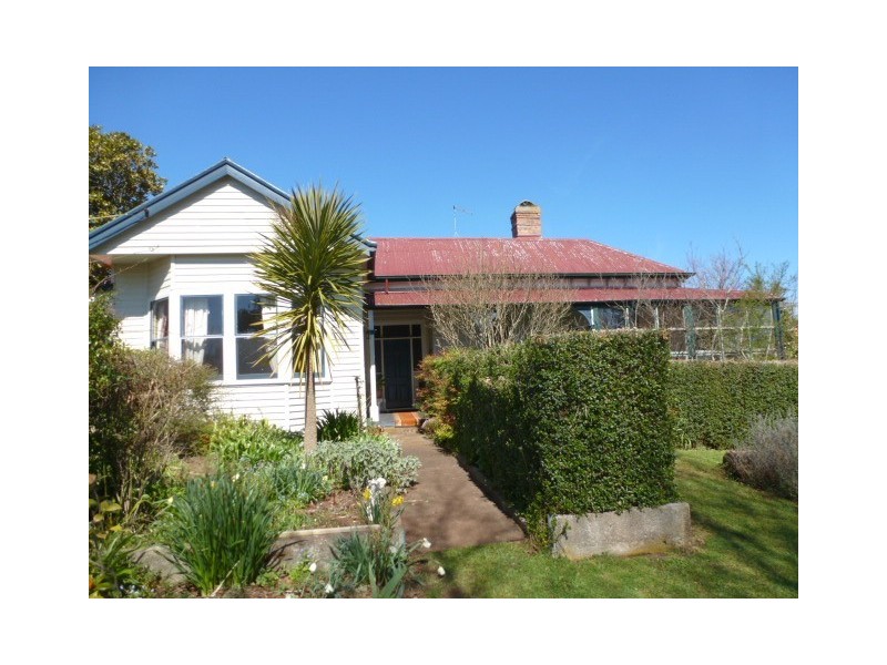 * Legerwood Lane, Branxholm TAS 7261