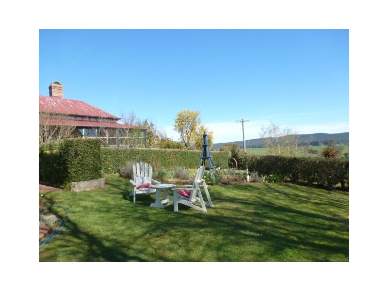 * Legerwood Lane, Branxholm TAS 7261