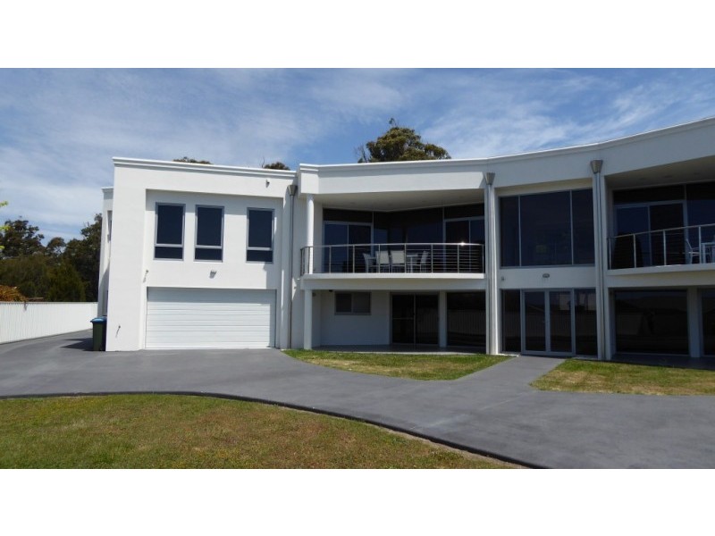 2/5 Andrews Place, Bridport TAS 7262