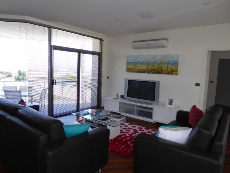 2/5 Andrews Place, Bridport TAS 7262