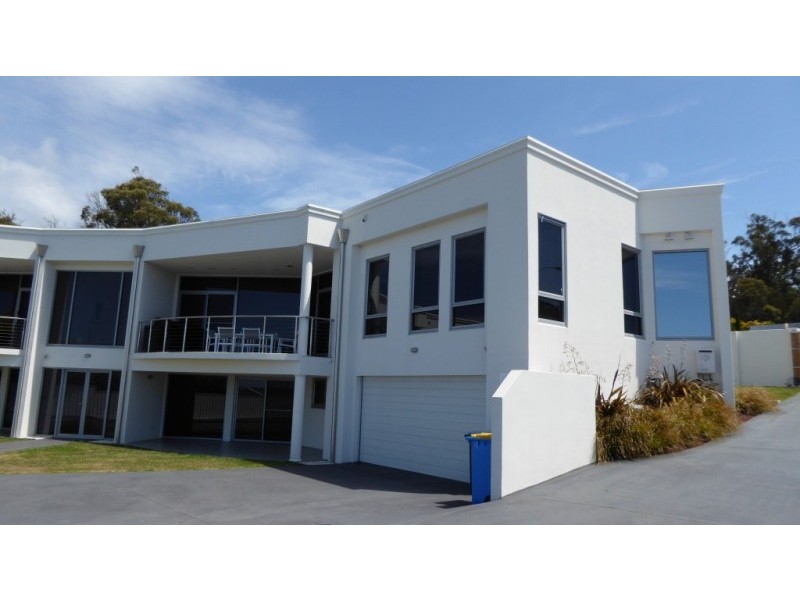 1/5 Andrews Place, Bridport TAS 7262