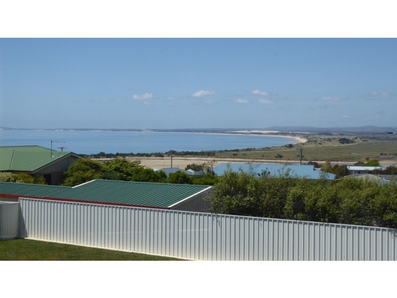 1/5 Andrews Place, Bridport TAS 7262